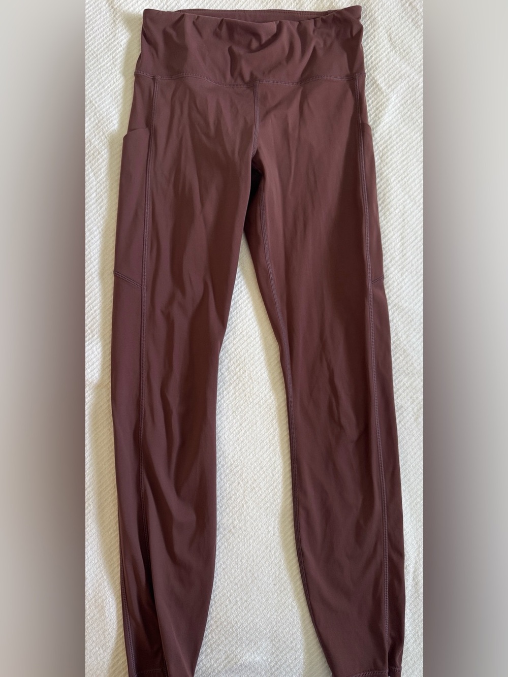 Vuori High-Waist Leggings in Mauve